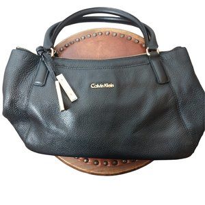 Calvin Klein Black Leather Purse with Gold Hardware - Like New 50$ FREE SHIPPING